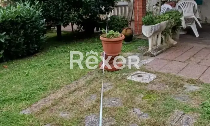 Rexer-Pietrasanta-Casa-singola-su-due-livelli-con-resede-esclusiva-porticato-e-box-auto-Altro