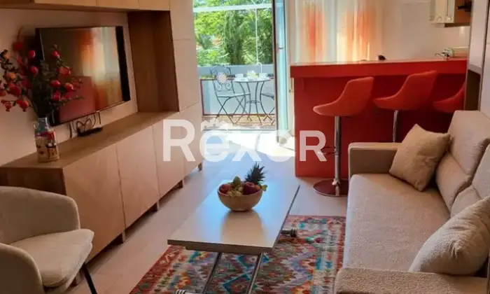 Rexer-Roma-Appartamento-ristrutturato-e-arredato-in-vendita-Via-Aurelia-Antica-Residence-con-piscina-Altro