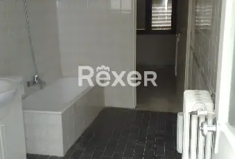 Rexer-Giarratana-OCCASIONE-casa-indipendente-da-ristrutturare-Bagno
