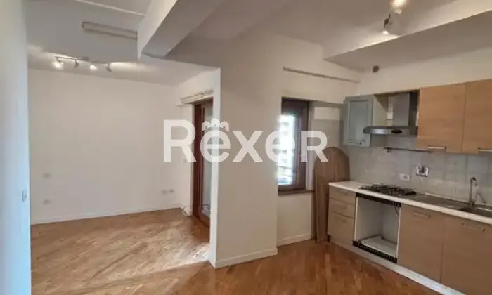 Rexer-Roma-Appartamento-in-Vendita-Via-Francesco-Menzio-Roma-RM-Altro