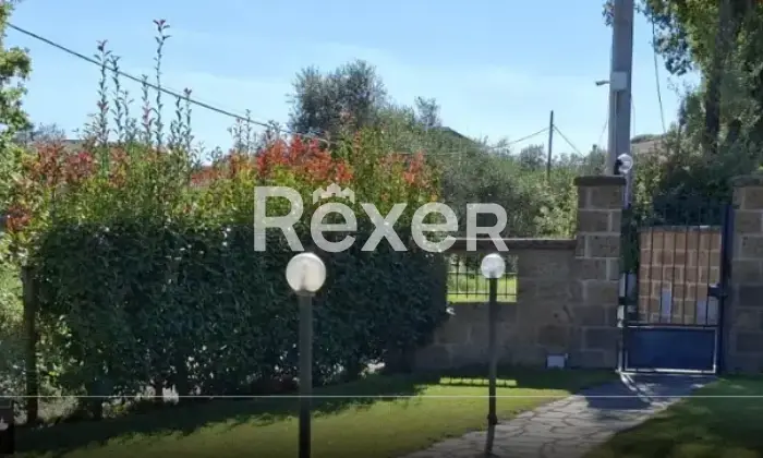Rexer-Fabrica-di-Roma-Villa-singola-con-piscina-e-ampio-giardino-Altro