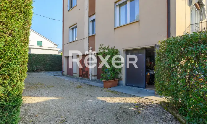 Rexer-Padova-Appartamento-con-garage-e-giardino-esclusivo-termoautonomo-Altro