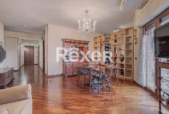 Rexer-Roma-Ampio-appartamento-in-buono-stato-Altro