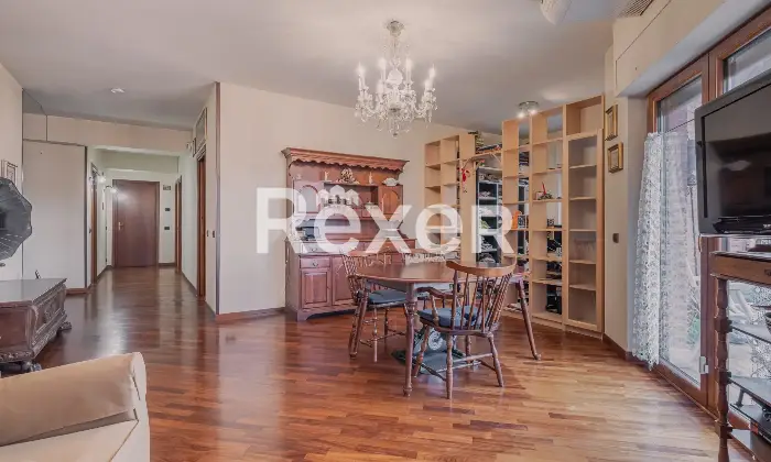 Rexer-Roma-Ampio-appartamento-in-buono-stato-Altro