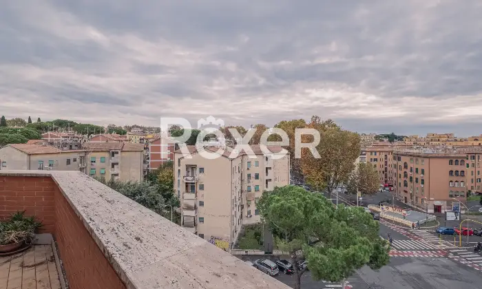 Rexer-Roma-Ampio-appartamento-in-buono-stato-Altro