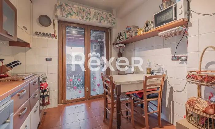 Rexer-Roma-Ampio-appartamento-in-buono-stato-Altro