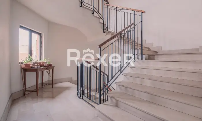 Rexer-Roma-Ampio-appartamento-in-buono-stato-Altro