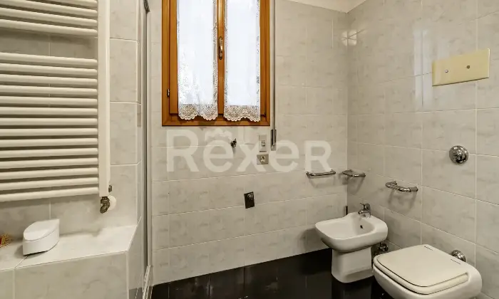 Rexer-Bologna-Monolocale-con-giardino-di-propriet-Altro