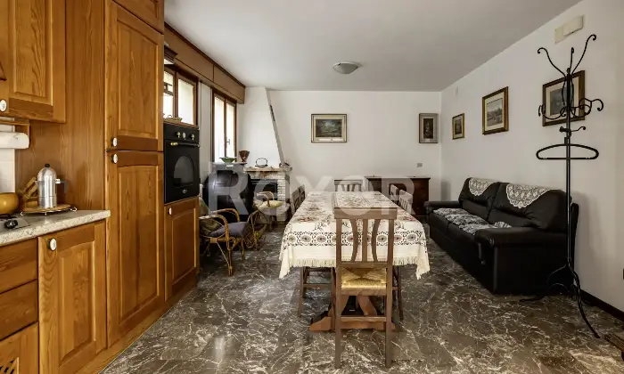 Rexer-Bologna-Monolocale-con-giardino-di-propriet-Altro