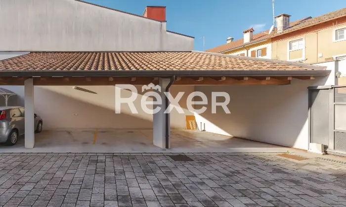 Rexer-Palmanova-Intero-edificio-storico-ristrutturato-Altro