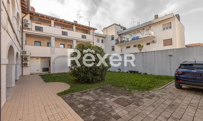 Rexer-Palmanova-Intero-edificio-storico-ristrutturato-Altro