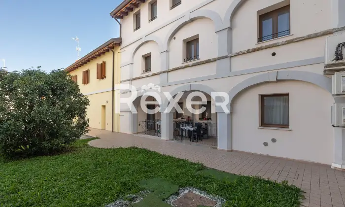 Rexer-Palmanova-Intero-edificio-storico-ristrutturato-Altro