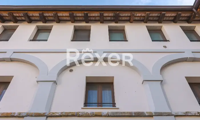 Rexer-Palmanova-Intero-edificio-storico-ristrutturato-Altro
