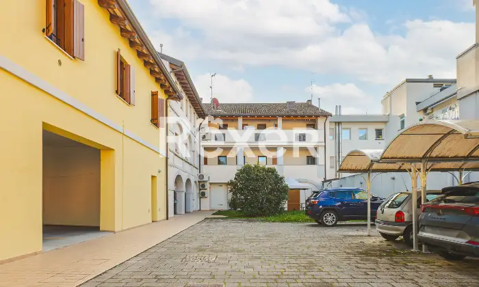 Rexer-Palmanova-Intero-edificio-storico-ristrutturato-Altro