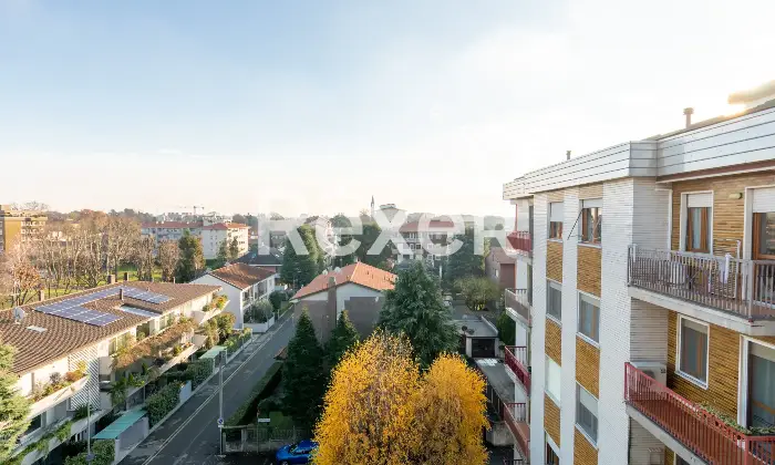 Rexer-Paderno-Dugnano-Attico-con-terrazzo-Altro