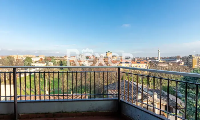 Rexer-Paderno-Dugnano-Attico-con-terrazzo-Altro