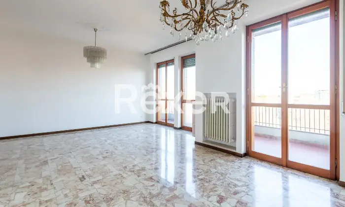 Rexer-Paderno-Dugnano-Attico-con-terrazzo-Altro