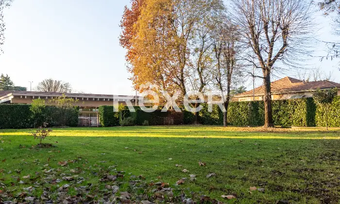 Rexer-Paderno-Dugnano-Attico-con-terrazzo-Altro