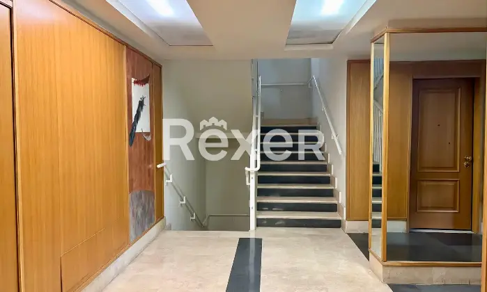 Rexer-Roma-Luminoso-terzo-piano-Altro