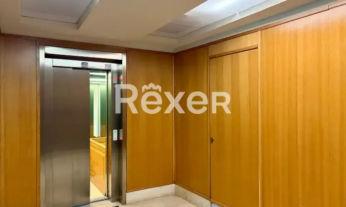 Rexer-Roma-Luminoso-terzo-piano-Altro