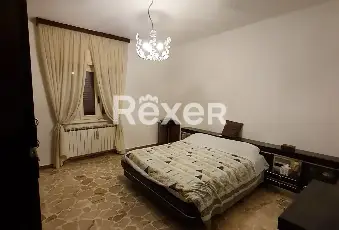 Rexer-Zandobbio-Appartamento-di-m-al-primo-piano-in-Via-Rivi-Zandobbio-Altro