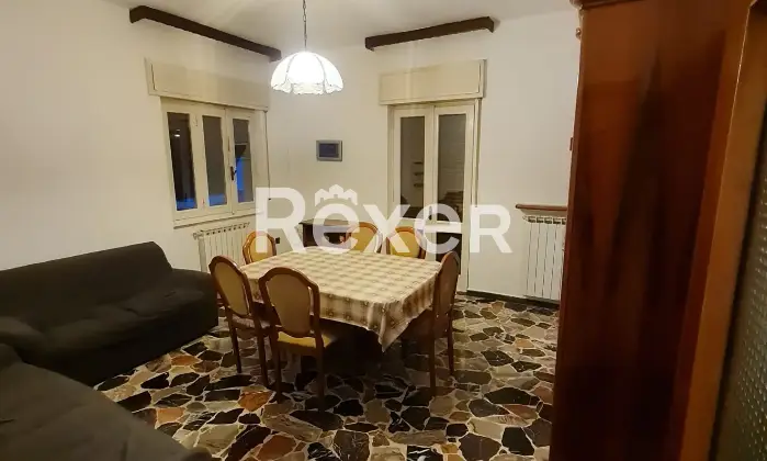 Rexer-Zandobbio-Appartamento-di-m-al-primo-piano-in-Via-Rivi-Zandobbio-Altro