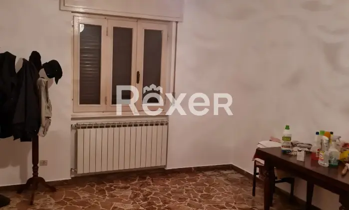 Rexer-Zandobbio-Appartamento-di-m-al-primo-piano-in-Via-Rivi-Zandobbio-Altro