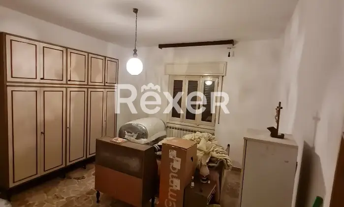 Rexer-Zandobbio-Appartamento-di-m-al-primo-piano-in-Via-Rivi-Zandobbio-Altro