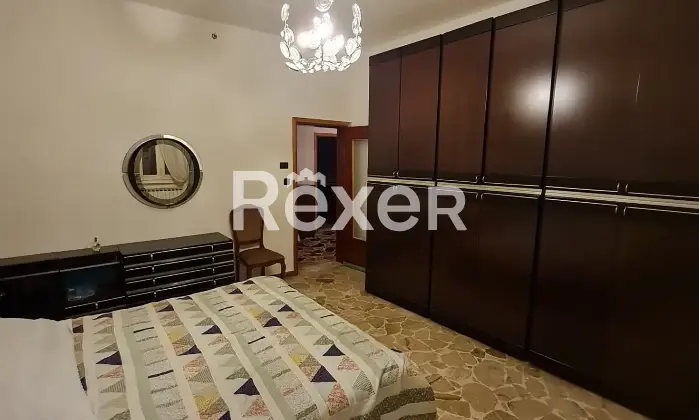 Rexer-Zandobbio-Appartamento-di-m-al-primo-piano-in-Via-Rivi-Zandobbio-Altro