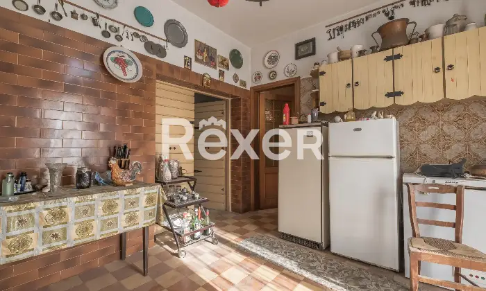 Rexer-Zagarolo-Villa-di-pregio-su-tre-livelli-con-piscina-e-terreno-Altro