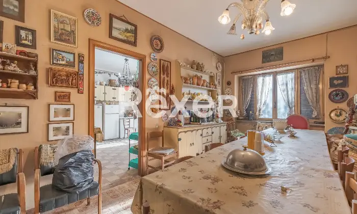 Rexer-Zagarolo-Villa-di-pregio-su-tre-livelli-con-piscina-e-terreno-Altro