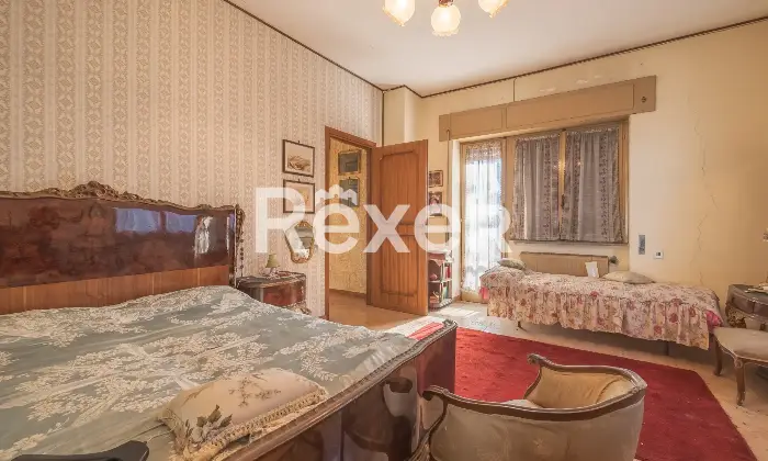 Rexer-Zagarolo-Villa-di-pregio-su-tre-livelli-con-piscina-e-terreno-Altro