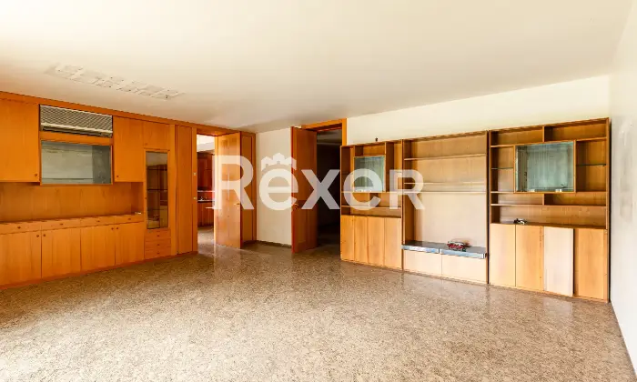 Rexer-Montebelluna-Prestigiosa-villa-con-ampio-parco-privato-Altro