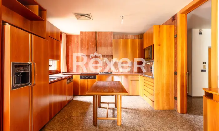 Rexer-Montebelluna-Prestigiosa-villa-con-ampio-parco-privato-Altro