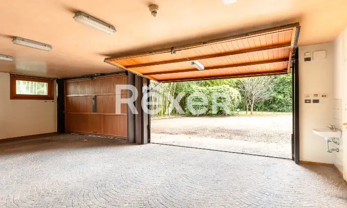 Rexer-Montebelluna-Prestigiosa-villa-con-ampio-parco-privato-Altro