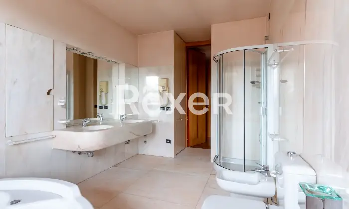 Rexer-Montebelluna-Prestigiosa-villa-con-ampio-parco-privato-Altro