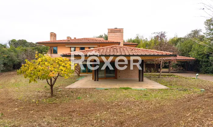 Rexer-Montebelluna-Prestigiosa-villa-con-ampio-parco-privato-Altro