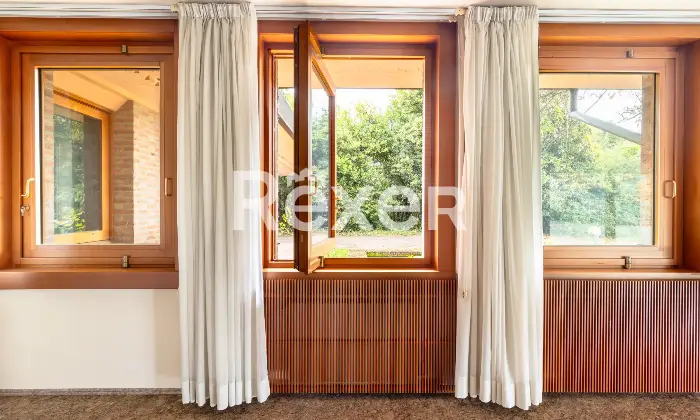 Rexer-Montebelluna-Prestigiosa-villa-con-ampio-parco-privato-Altro