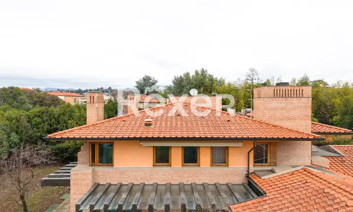 Rexer-Montebelluna-Prestigiosa-villa-con-ampio-parco-privato-Altro