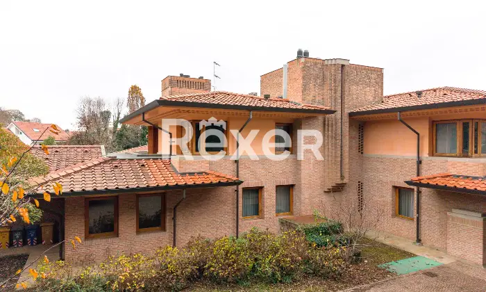 Rexer-Montebelluna-Prestigiosa-villa-con-ampio-parco-privato-Altro