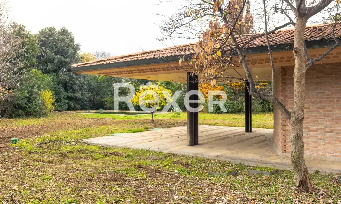 Rexer-Montebelluna-Prestigiosa-villa-con-ampio-parco-privato-Altro