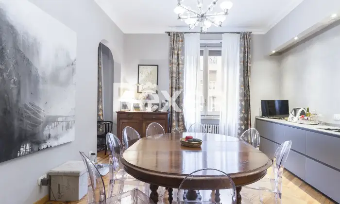 Rexer-Torino-Elegante-Appartamento-Ristrutturato-Altro