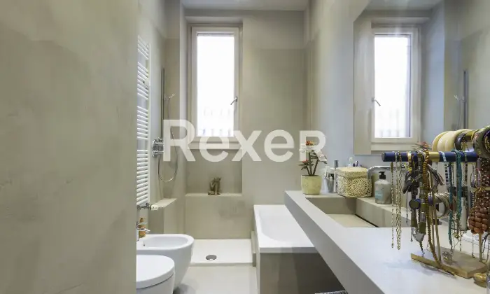 Rexer-Torino-Elegante-Appartamento-Ristrutturato-Altro