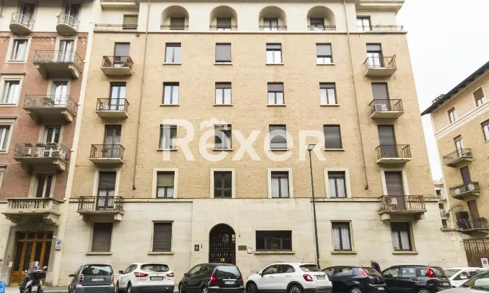 Rexer-Torino-Elegante-Appartamento-Ristrutturato-Altro