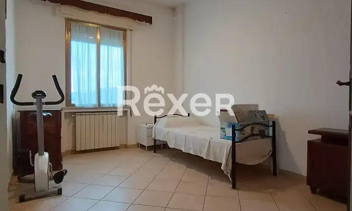 Rexer-Massa-Appartamentoultimo-piano-con-cantina-Altro