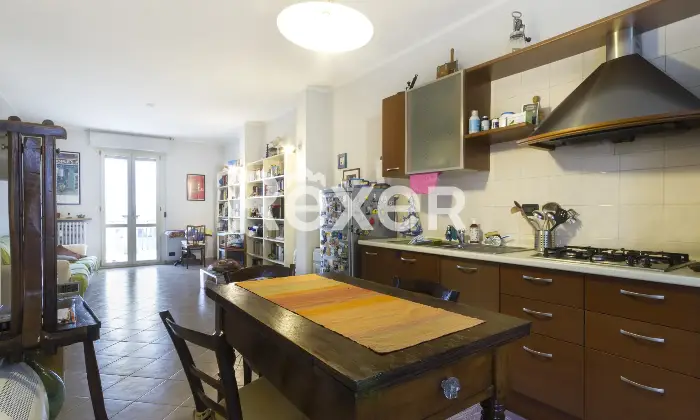 Rexer-Torino-TRILOCALE-CON-TERRAZZO-Altro