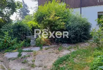 Rexer-San-Damiano-dAsti-Farmhouse-in-San-Damiano-dAsti-Giardino