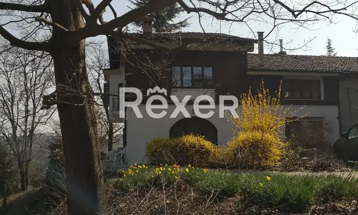 Rexer-San-Damiano-dAsti-Farmhouse-in-San-Damiano-dAsti-Giardino