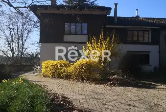 Rexer-San-Damiano-dAsti-Farmhouse-in-San-Damiano-dAsti-Terrazzo