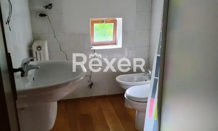 Rexer-San-Damiano-dAsti-Farmhouse-in-San-Damiano-dAsti-Bagno